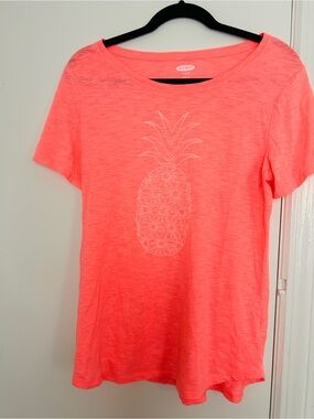 Old Navy Women's Coral Pineapple Graphic Tee
